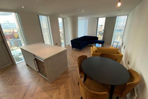 2 bedroom apartment to rent, Elizabeth Tower, Crown Street, Manchester