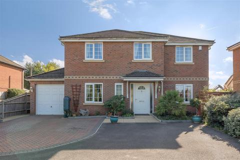 4 bedroom detached house for sale, Brook Lane, Southampton SO31