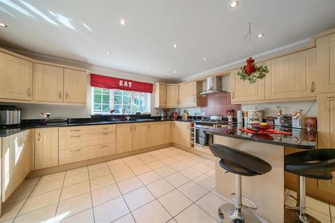 4 bedroom detached house for sale, Brook Lane, Southampton SO31