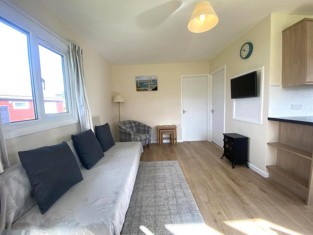 Chalet 3 3.jpg
