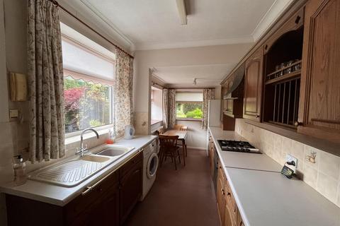 3 bedroom detached bungalow for sale, Burton Road, Midway DE11