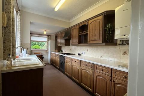 3 bedroom detached bungalow for sale, Burton Road, Midway DE11