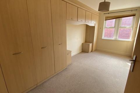 2 bedroom apartment to rent, Albany Court, Sale, M33 2BG