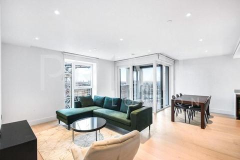 3 bedroom apartment for sale, Parkside Apartments, Cascade Way W12