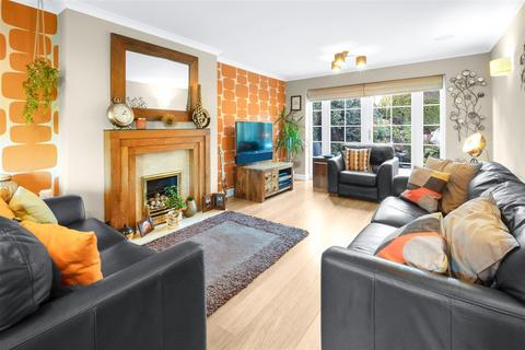18 Bramley Way, Whittington, Lichfield, WS14 9SB