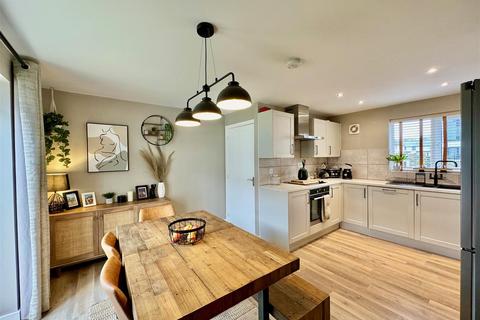 5 bedroom semi-detached house for sale, Bathampton Way, Plymouth PL9