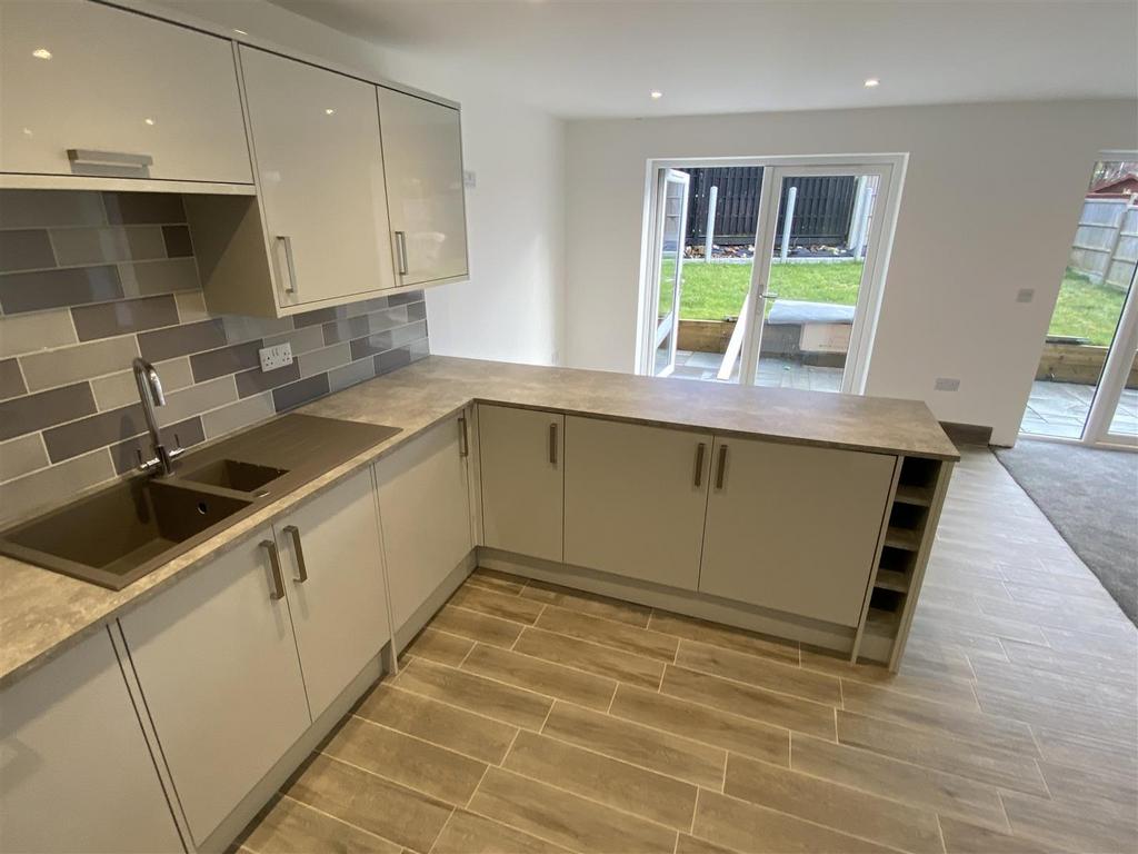 Quality fitted Kitchen