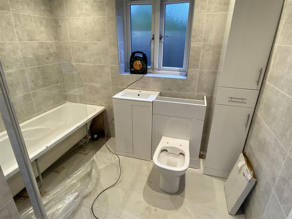 Family bathroom nearing completion