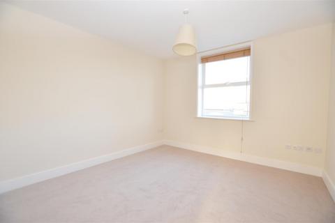1 bedroom apartment to rent, Stanley Road, Teddington