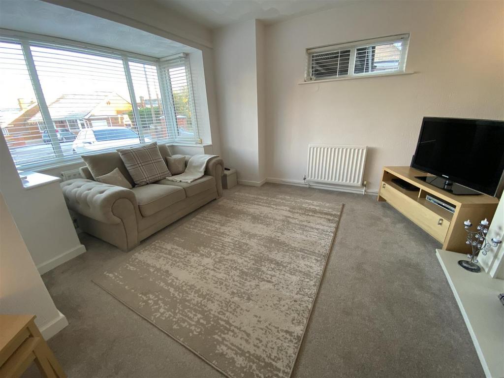 Front Lounge with walk in bay window