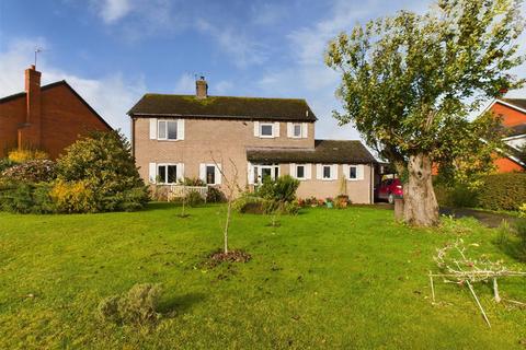 3 bedroom detached house for sale, Burgage Close, Lyonshall