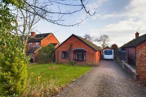 3 bedroom detached bungalow for sale - Hanbury Green, Shobdon
