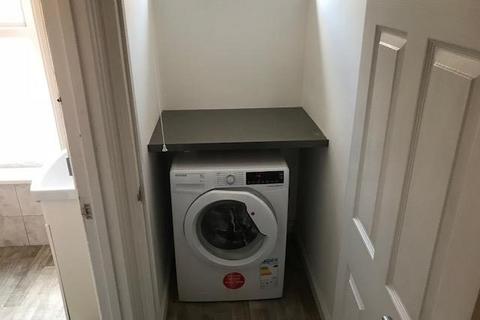 1 bedroom in a house share to rent, Nortoft Road, Bournemouth
