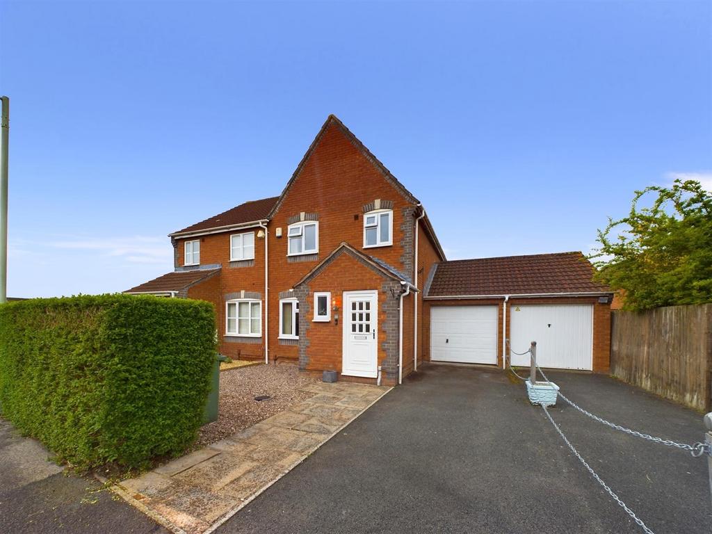 Harleys Field, Abbeymead, Gloucester 3 bed semidetached house for sale