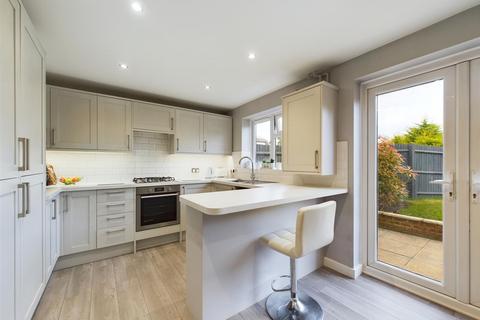 11 Harleys Field, Abbeymead, Gloucester, GL4 4RN