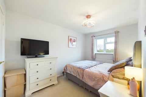 11 Harleys Field, Abbeymead, Gloucester, GL4 4RN