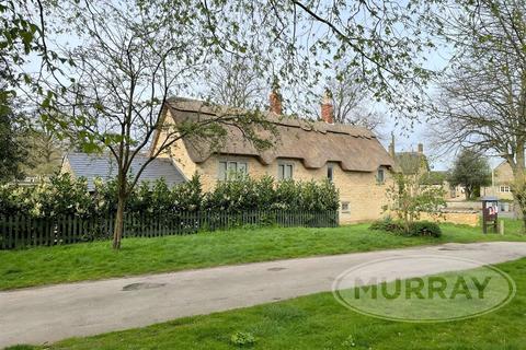 3 bedroom cottage for sale, Main Street, Cottesmore LE15