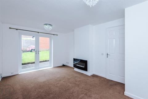 2 bedroom detached bungalow to rent, Bidford Close, Tyldesley, Manchester