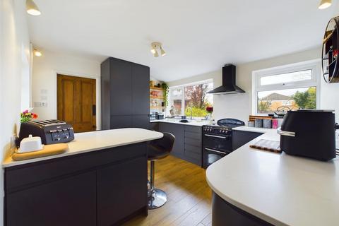 3 bedroom detached house for sale, Painswick Road, Gloucester
