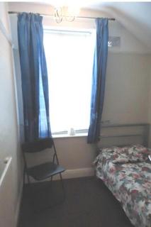 1 bedroom in a house share to rent, Church Lane 2, London NW9