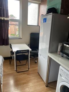 Studio to rent, Edgwarebury Lane 1, Edgware HA8