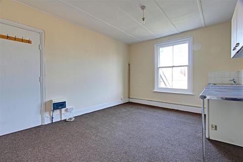 House share to rent, Cornwallis Terrace, Hastings