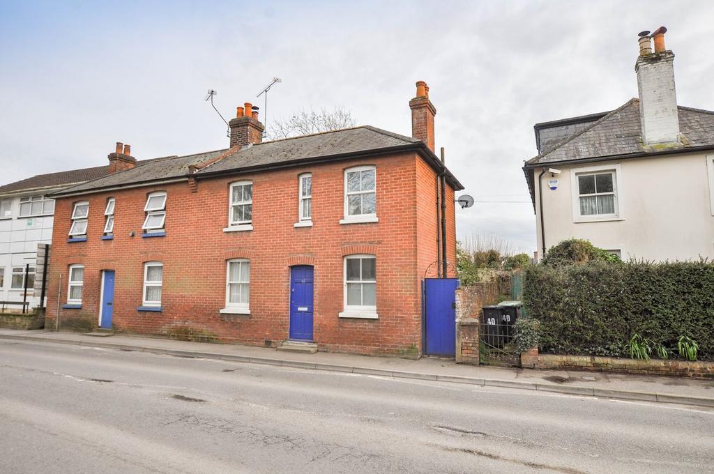 Leigh Road, Wimborne, BH21 2 bed semidetached house for sale £295,000