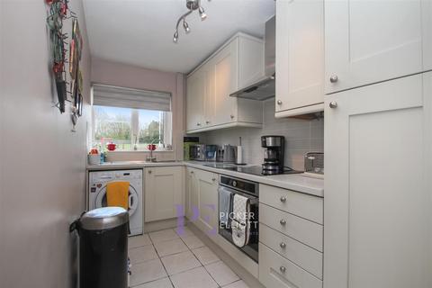 2 bedroom detached bungalow for sale, Masefield Close, Barwell LE9