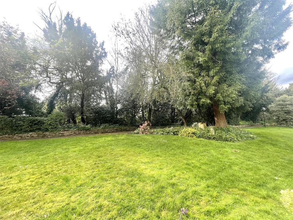 Communal gardens