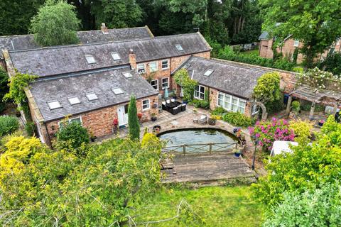 5 bedroom detached house for sale, School Road, Hemingbrough, Selby