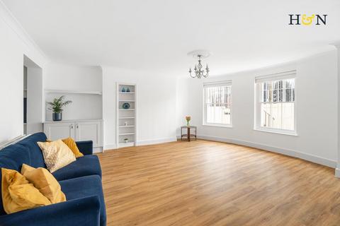 2 bedroom flat for sale, Brunswick Place, Hove BN3
