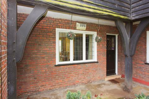3 bedroom cottage for sale, Queen Marys Drive, Wirral CH62