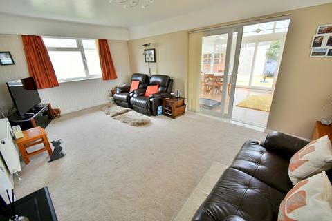 3 bedroom bungalow for sale, Dorset Avenue, Ferndown, BH22