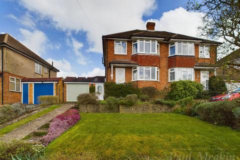 12 The Ruffetts, South Croydon, CR2 7LQ