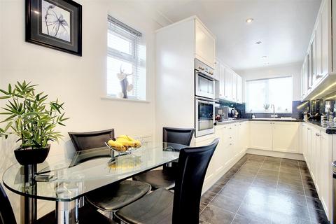 1a Kered Road, Norwich, NR6 6UY