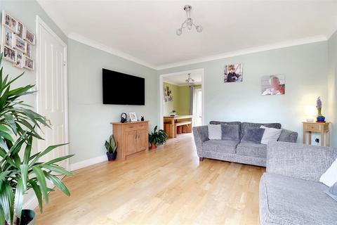 11 Brancaster Close, Drayton, Norwich, NR8 6GX