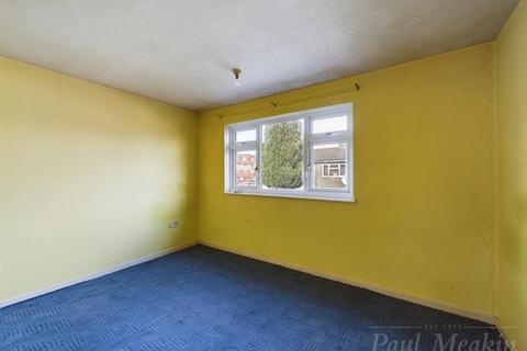 31 Foxcombe, New Addington, Croydon, CR0 9EY