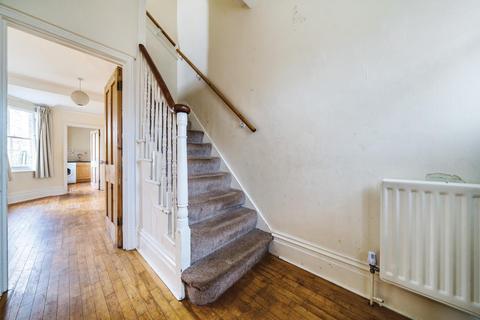 270 Kings Road, Kingston Upon Thames, KT2 5HX