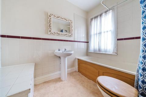 270 Kings Road, Kingston Upon Thames, KT2 5HX