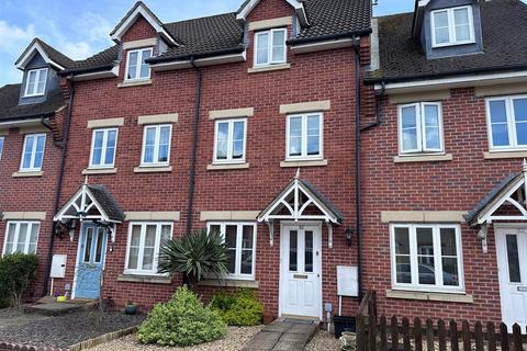 3 bedroom townhouse for sale, Savoy Court, Calne SN11