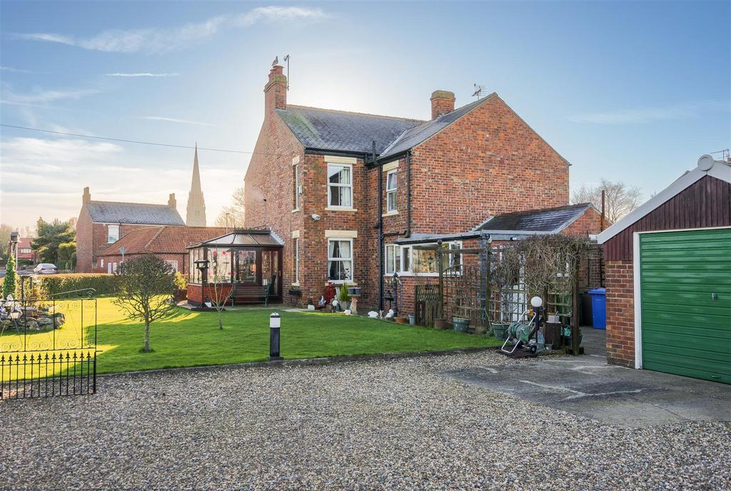 Northside, Patrington, Hull 3 bed semidetached house for sale £249,950