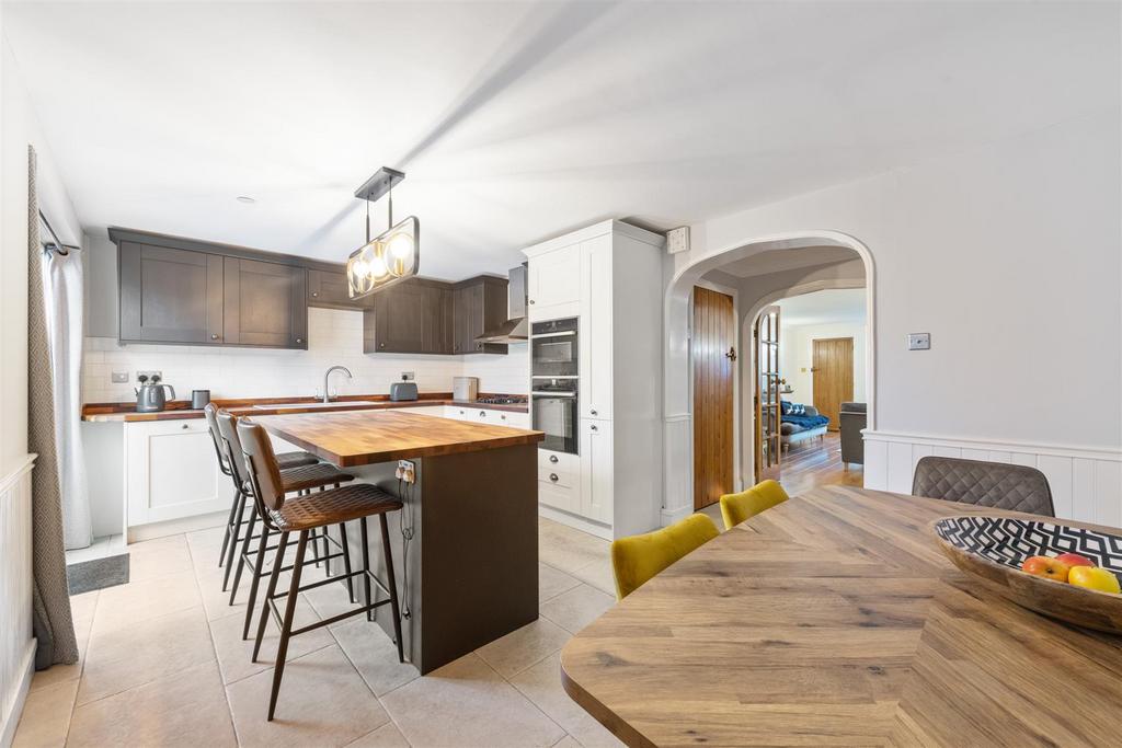 41 Aylesbury Road, Hockley Heath, B94 6 PD 29.jpg
