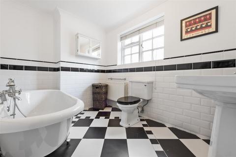 41 Aylesbury Road, Hockley Heath, Solihull, B94 6PD