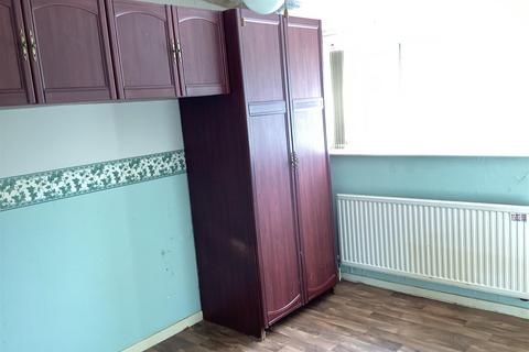 25 Lon Lwyd Isaf, Pentraeth, LL75 8LN