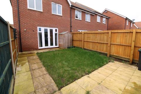 3 bedroom end of terrace house for sale, Sassoon Crescent, Stowmarket IP14