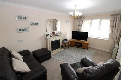 1 bedroom retirement property for sale, Eastgate Street, Bury St. Edmunds IP33