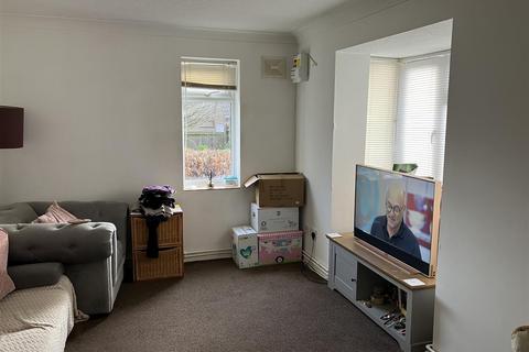 1 bedroom flat for sale, Honeysuckle Way, Bury St. Edmunds IP32