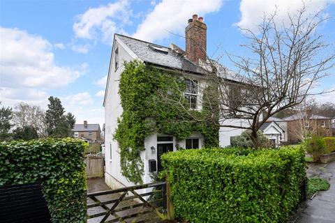 3 bedroom semi-detached house for sale, Bramble Walk, Epsom