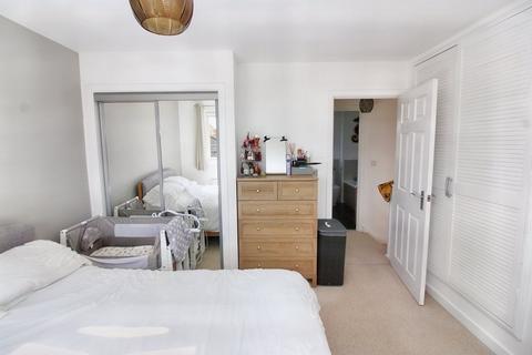 73 Bridge View, Shefford, SG17 5FT
