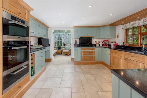 Bincombe Cottage Bincombe, Over Stowey, Bridgwater, TA5 1EZ